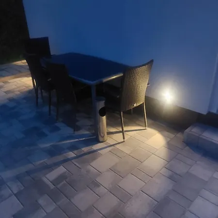 Apartman 3. *